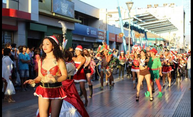 "Carnaval Navideño" inundará de alegría el centro de la ciudad este viernes 