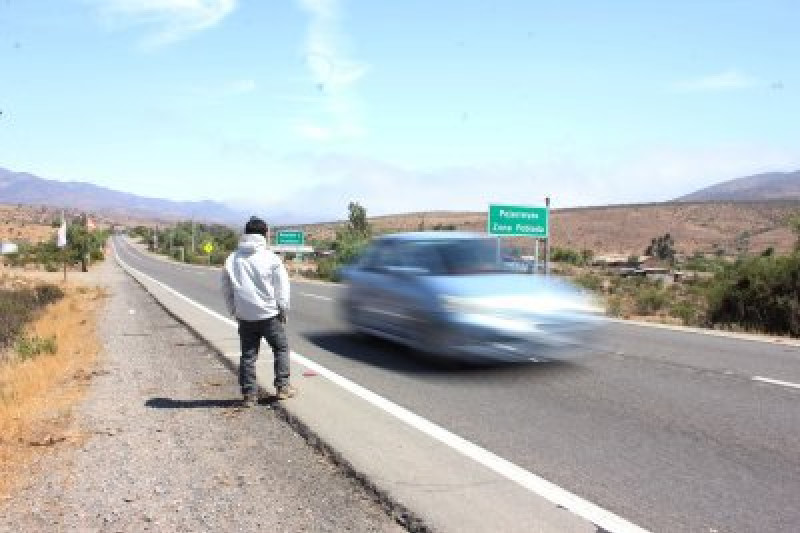 Accidente vehicular causa gran congestión en Ruta D-43