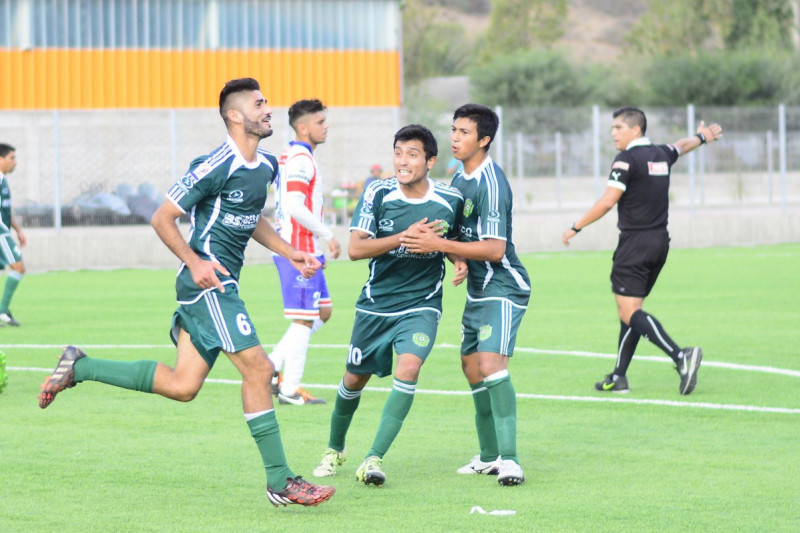 Ovalle vence a Deportes Linares 