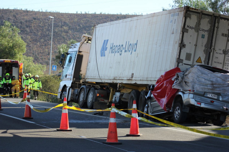 Llaman a conductores a viajar con precaución para evitar accidentes