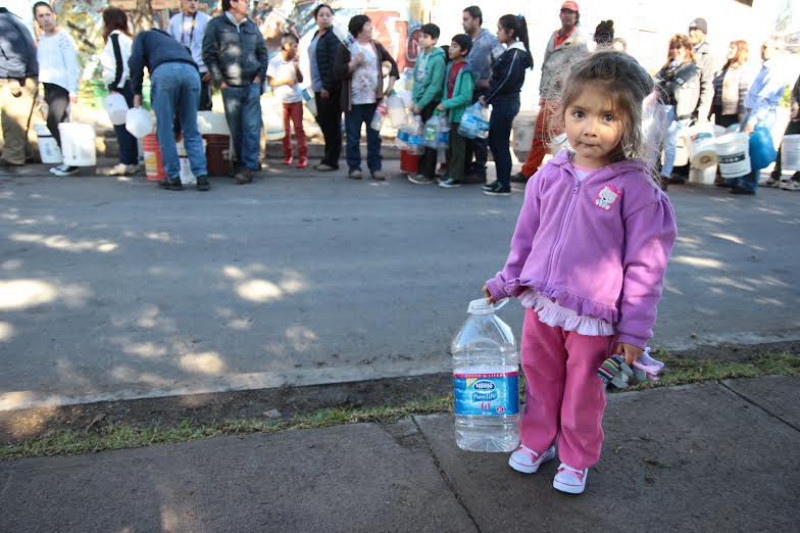 Autoridades levantan emergencia y suministro de agua potable está apto para el consumo