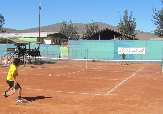 Convocan a campeonato de tenis para celebrar aniversario