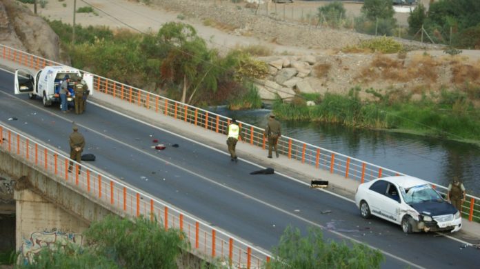 Atropello en puente Las Palmas deja dos peatones muertos y un lesionado