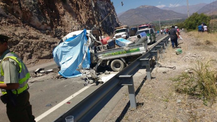 Accidente vehicular en Monte Patria deja a un conductor fallecido