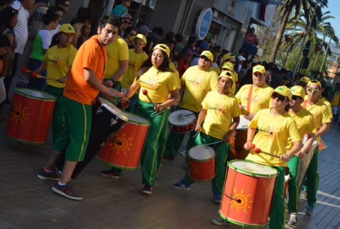 Carnaval artístico en Ovalle deslumbró a limarinos 