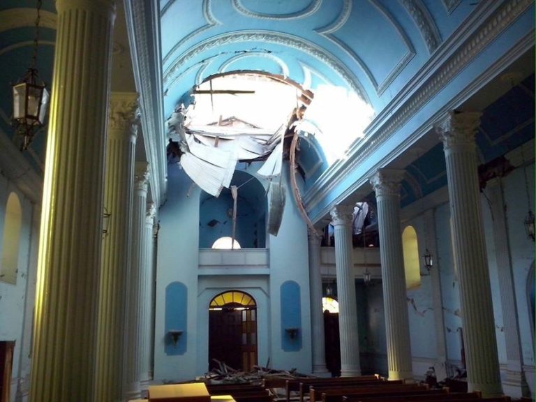 Con daños en techumbre termina iglesia que fue intervenida tras terremoto