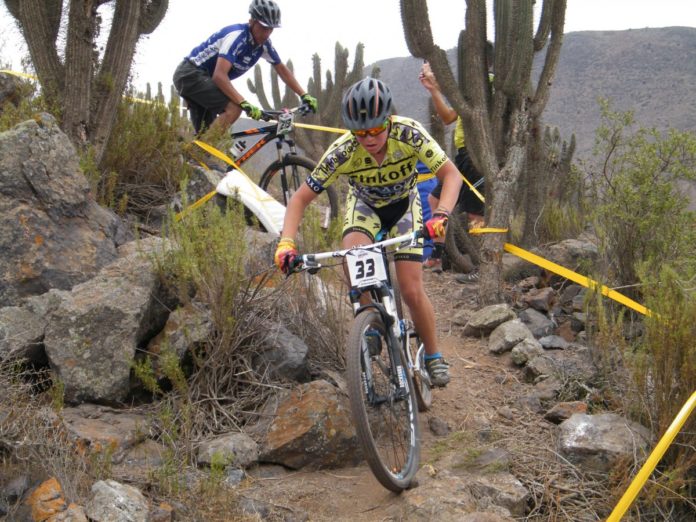 Ciclistas disputaron fecha del campeonato regional de mountainbike