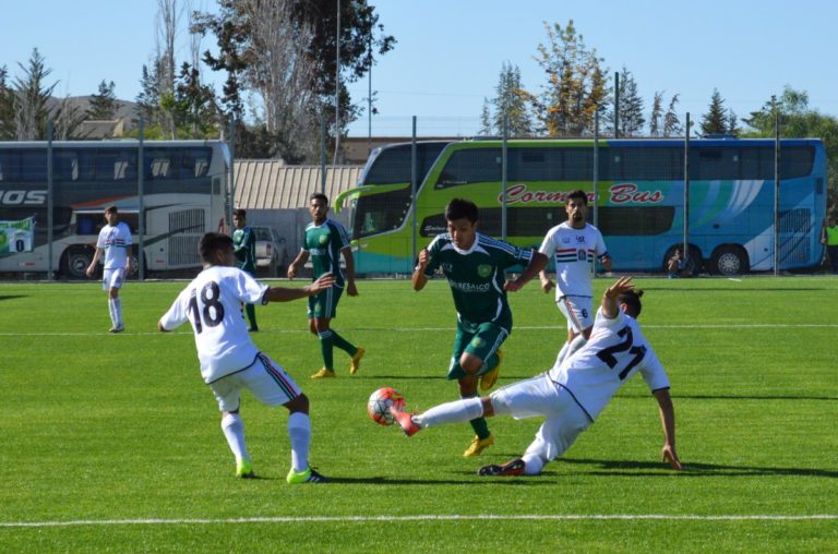 Deportes Ovalle enfocado en partido contra Lota Schwager