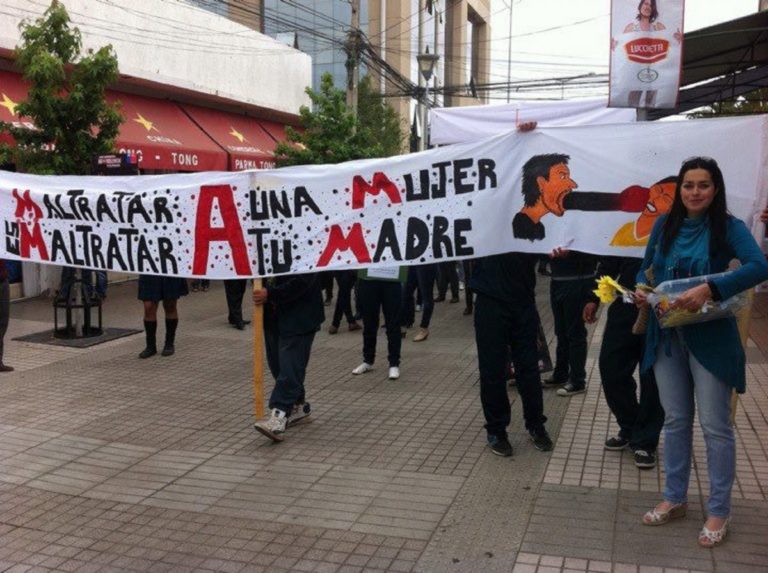 Sernam condena hechos de violencia contra la mujer en la Provincia del Limarí