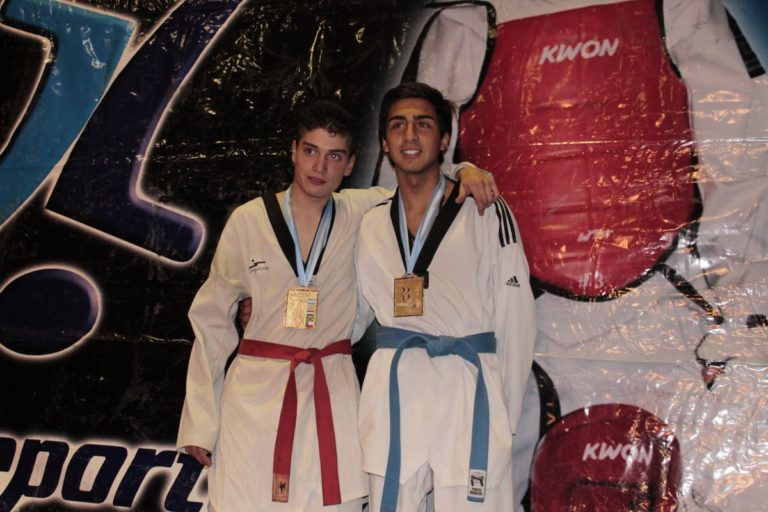 Taekwondo combarbalino regresa saboreando el oro