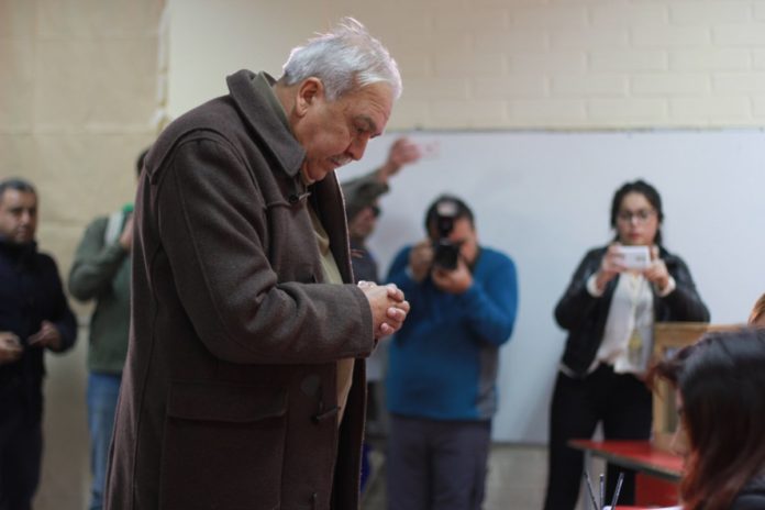 Juan Carlos Castillo: “Esperamos que después del almuerzo llegue la gente a votar”