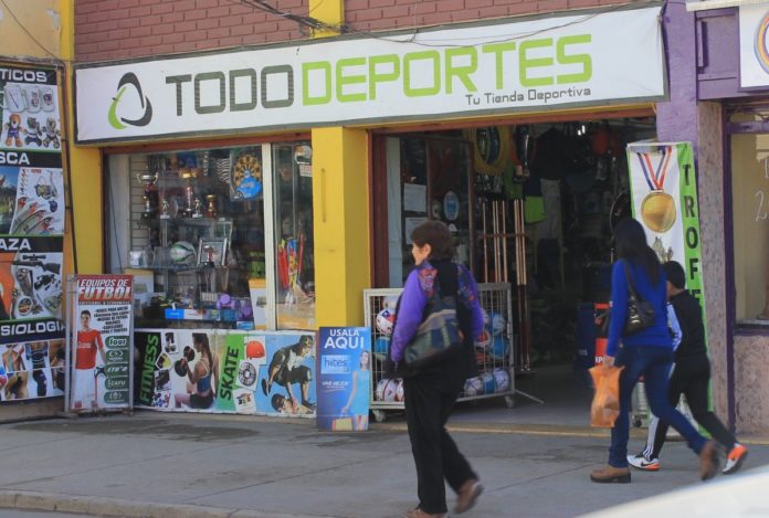 Desconocidos roban armas  deportivas en céntrica tienda local