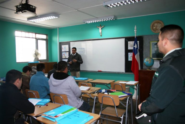 Escuela básica Padre Alberto Hurtado: Una pieza elemental en el engranaje de la reinserción social