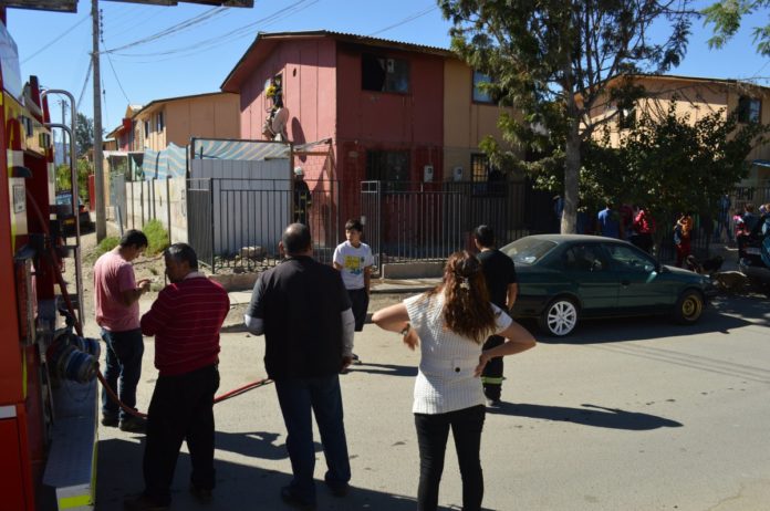 Bomberos llama a tener cuidado con incendios en viviendas particulares