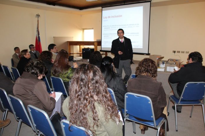 Entregan información y difunden Ley de Inclusión entre padres y apoderados  