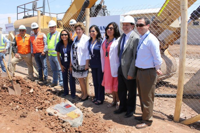 Colocan primera piedra del futuro hospital provincial de Ovalle