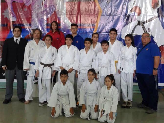 Karatecas regresan con medallas desde el norte 