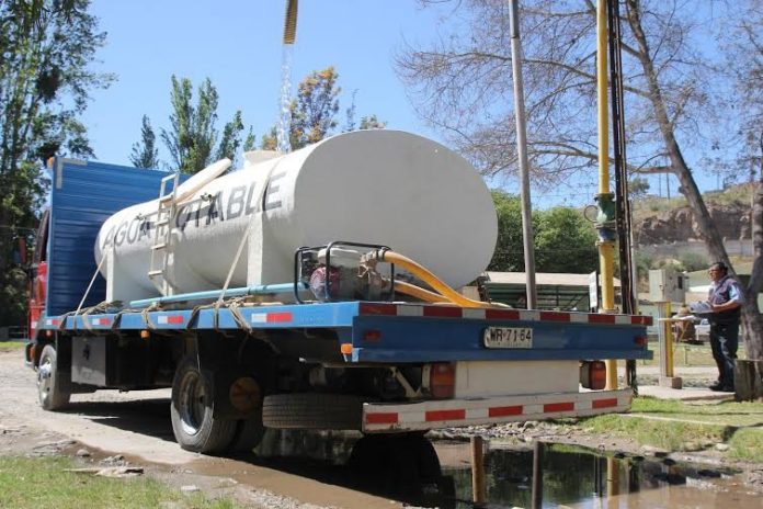 Preocupación por deuda a abastecedores de agua rural