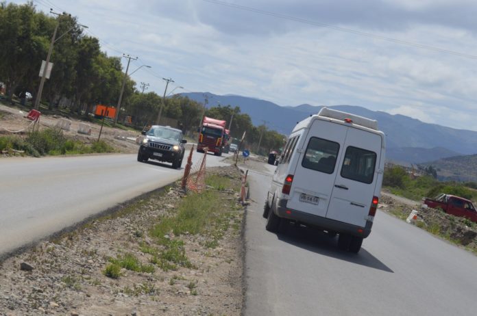 Seremia de Obras Públicas evalúa instalar más señaléticas en Costanera