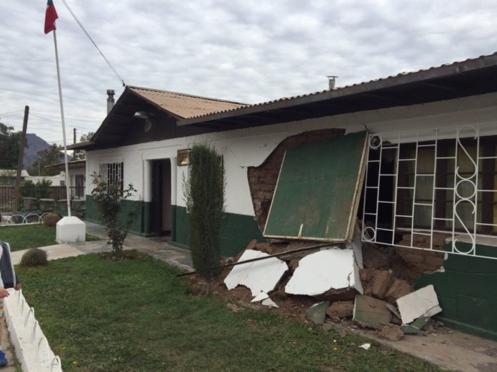 Buscan financiar nuevo cuartel de Carabineros destruido por sismo