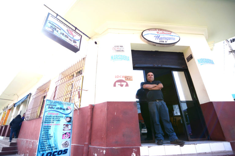 Moisés Rodríguez es dueño del restorant “Donde Moisés”, ubicado en el Barrio Comercial Independencia.