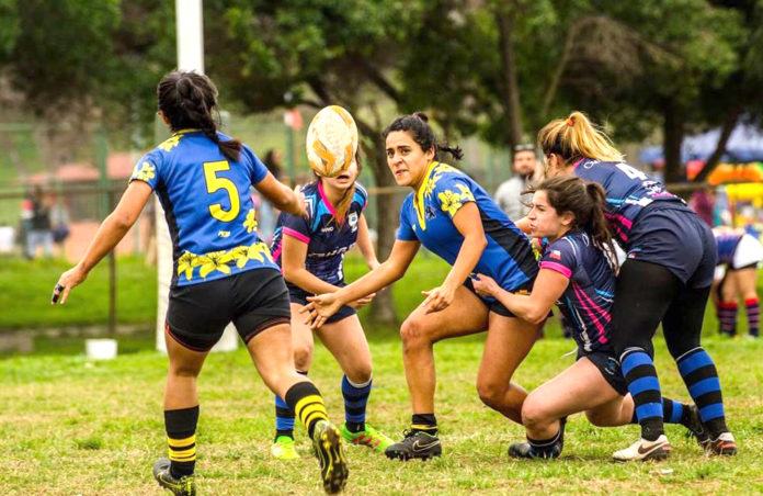 Las rugbistas ovallinas se recompusieron luego de caer en los dos partidos iniciales para ganar los siguientes encuentros. Foto: KARLA HOFMANN