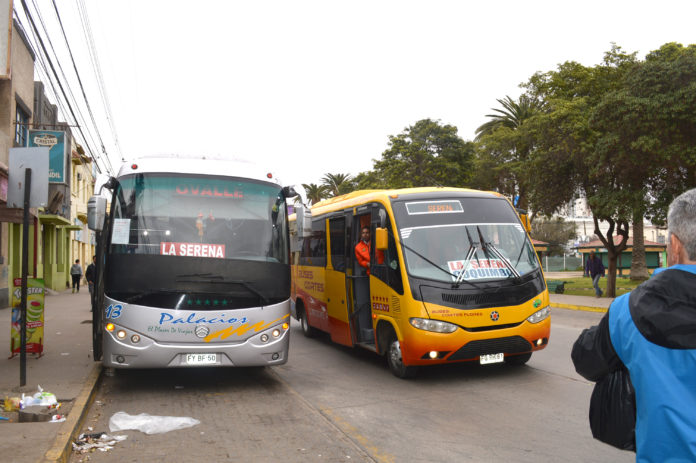 Frente a la eliminación de la circular número 33 que regía en la ruta que une La Serena y Ovalle, 15 nuevas máquinas de transporte público se sumaron en la carretera.