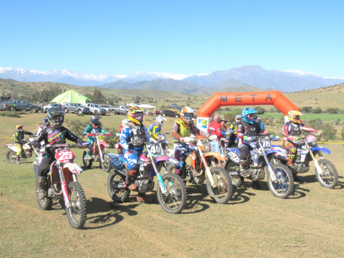 Los competidores se lucieron sobre sus motocicletas en las siete categorías del certamen.