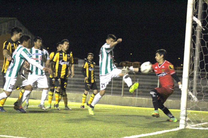 Provincial Ovalle sumó un punto, luego de caer en cinco partidos consecutivos. Foto: RODOLFO PIZARRO