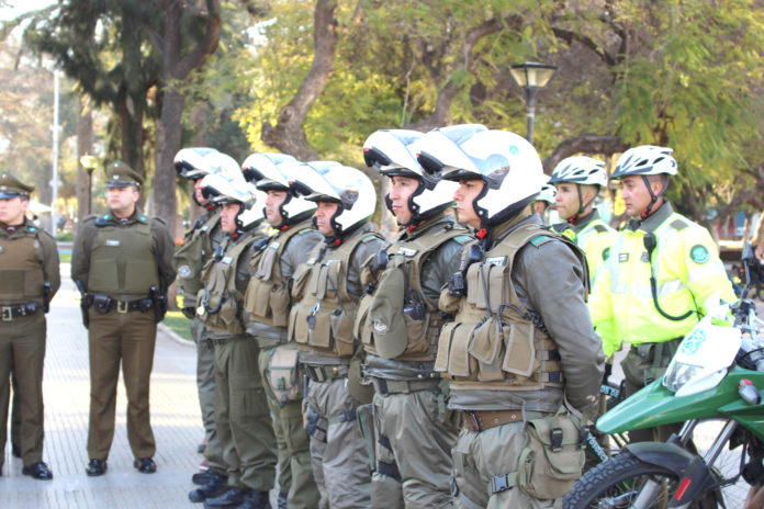 Los funcionarios policiales se reunieron en la Plaza de Armas de Ovalle para dar inicio a la ronda.