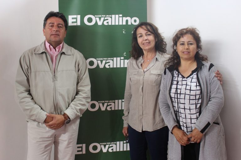 Parte del equipo de María Ayuda (de izquierda a derecha); Arturo Pincheira, María Angélica Pérez y Magda Venegas.