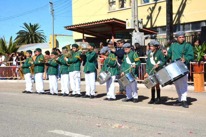 Nuevos instrumentos y una gira considera la iniciativa “Con canciones y marchas mostramos nuestro arte”.