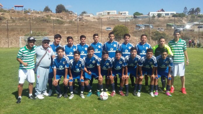 El equipo de Tres R celebró su tercer lugar en el ‘Coquimbo Soccer Cup 2018’.