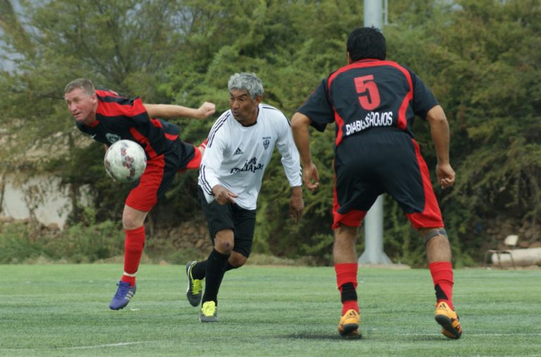 U. Bellavista se medirá ante Peñarol por los octavos de final de la Copa de Campeones en la serie súper séniors. (Foto: Rodolfo Pizarro)