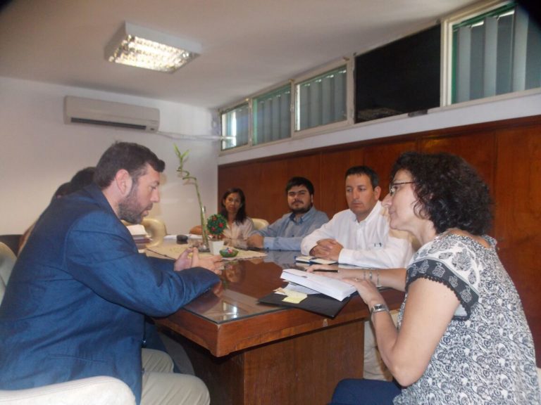 Representantes de Río Hurtado estrecharon lazos con docentes de la Universidad de San Juan para facilitar el ingreso de estudiantes locales