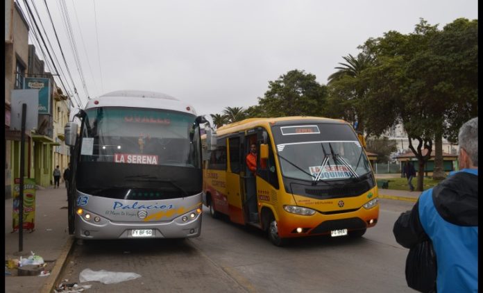 Los conflictos entre la empresa Cortés Flores y el resto de las empresas de buses que prestan sus servicios en la ruta D-43 viene desde hace un buen tiempo. (FOTO: EL OVALLINO)