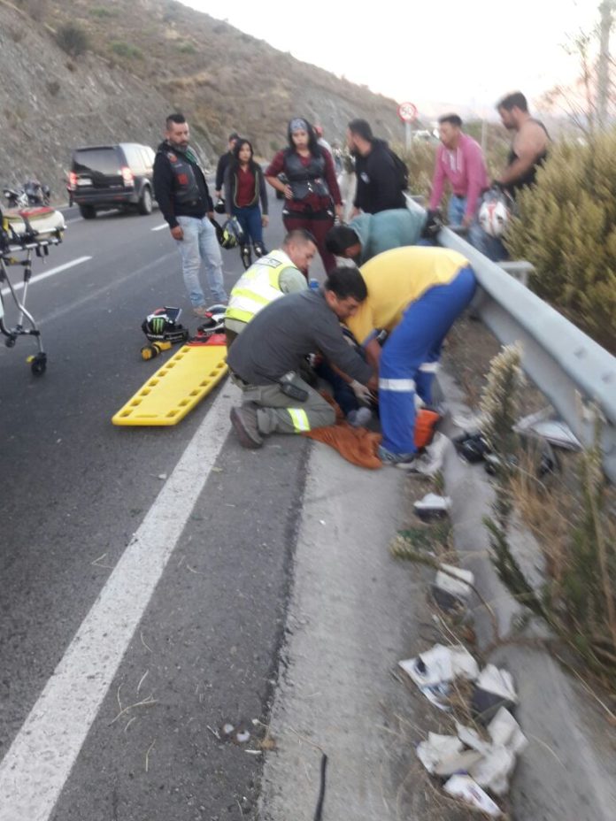 Amigos y equipos de emergencia lograron inmovilizar y estabilizar a Néstor Pastén para poder trasladarlo al Hospital de Ovalle