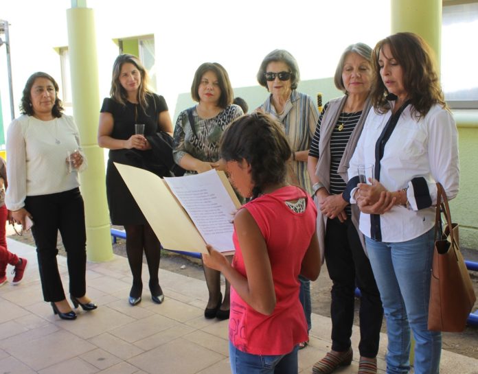 “Acá atendemos a todos los niños de la región prácticamente, en la modalidad residencial. Los niños ingresan por vulneración grave, todos derivados de los tribunales de familia” Evelyn Cofre Directora Hogares San José y Divina Providencia.