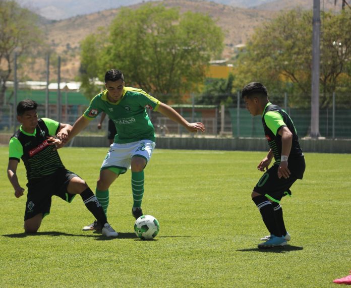 CSD Ovalle no pudo ante Ferro Lampa, a pesar de contar con dos jugadores de ventaja durante los últimos 20 minutos de partido.