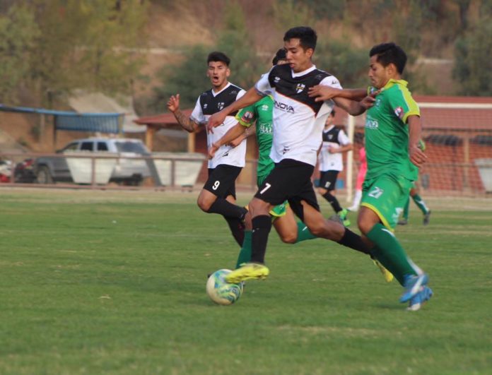 CSD Ovalle no pudo revertir el marcador debido a la férrea defensa de Curacaví FC