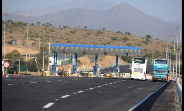 Alzas en los pasajes del transporte interprovincial son parte de los escenarios que se avizoran de comenzar a operar la ruta Ovalle-Coquimbo con los actuales valores propuestos para el peaje. (FOTO: LAUTARO CARMONA)