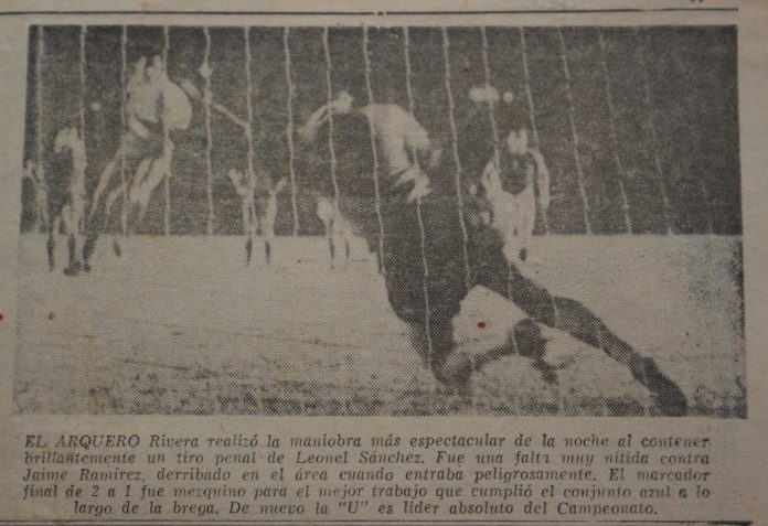 E n 1961 contuvo un penal al mítico Leonel Sánchez, en el partido de Audax Italiano ante U. de Chile. (Foto: Archivo familiar)