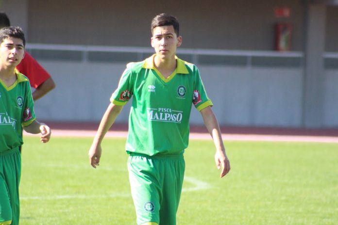 Christian es destacado como un defensor con buena técnica y salidas limpias. (Fotos: Rodolfo Pizarro)