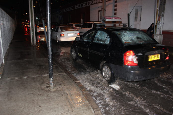 Hasta el viernes se mantendría el frente de mal tiempo que comenzó a afectar a la zona desde este miércoles.