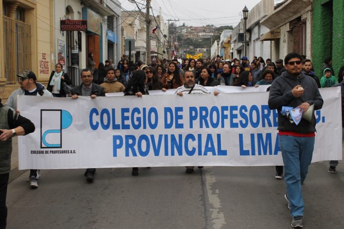 Los profesores recorrieron el centro de la ciudad