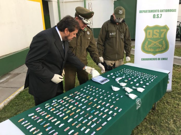 Se logró la incautación de marihuana y pasta base de cocaína, contabilizando un total de 1.800 dosis de droga