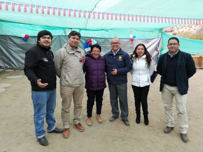 (De izquierda a derecha) El concejal de Río Hurtado, Edgar Ánjel, el seremi de Agricultura, Rodrigo Órdenes, la presidenta del Comité de Crianceros, Petronila Espinoza, el alcalde de Río Hurtado, Gary Valenzuela, la jefa comunal Padis Prodesal, Pía García y el concejal Jaime Flores.