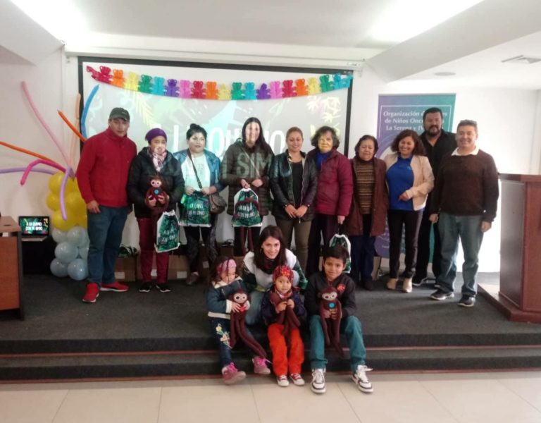 El mes pasado la agrupación recibió 60 kits de apoyo para los niños y sus familias.