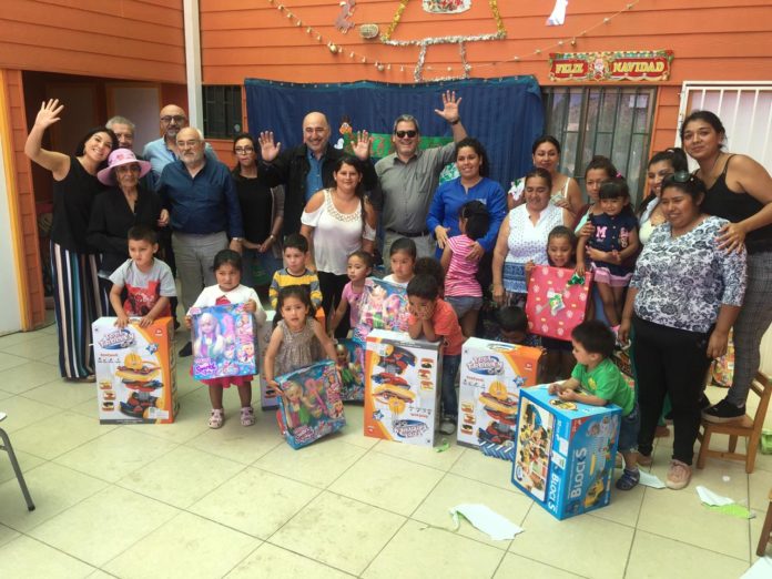 La delegación en representación de los trabajadores, compartieron un desayuno con la comunidad educativa y las familias de los niños y niñas del jardín.