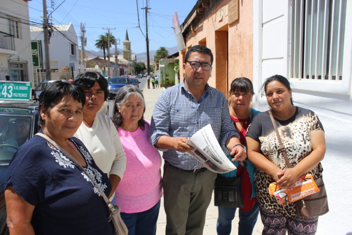 El concejal de Ovalle, Patricio Reyes, junto a antiguas beneficiarias ovallinas del Programa Pro Empleo, pidieron a la autoridad que esta iniciativa se retome, dada la situación económica que viven ellas y sus familias.